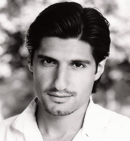 kayvan novak